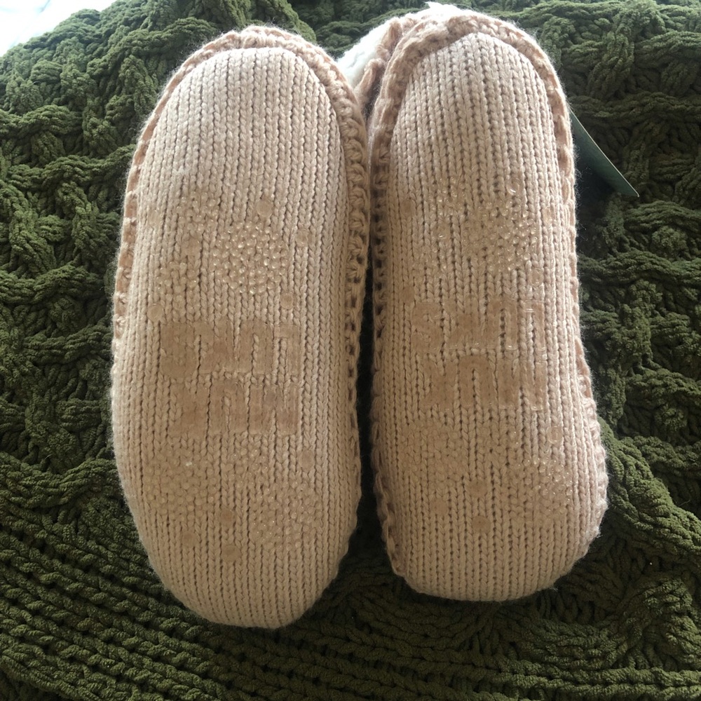 NWT MUK LUKS Women’s Bootie Slippers - Picture 4 of 7